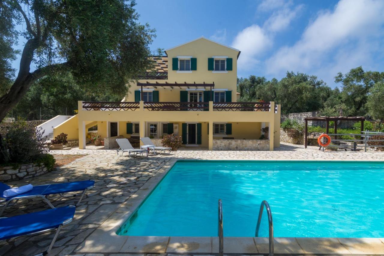 Villa Elaia Suites & Apartments No.7 Гайос Екстериор снимка