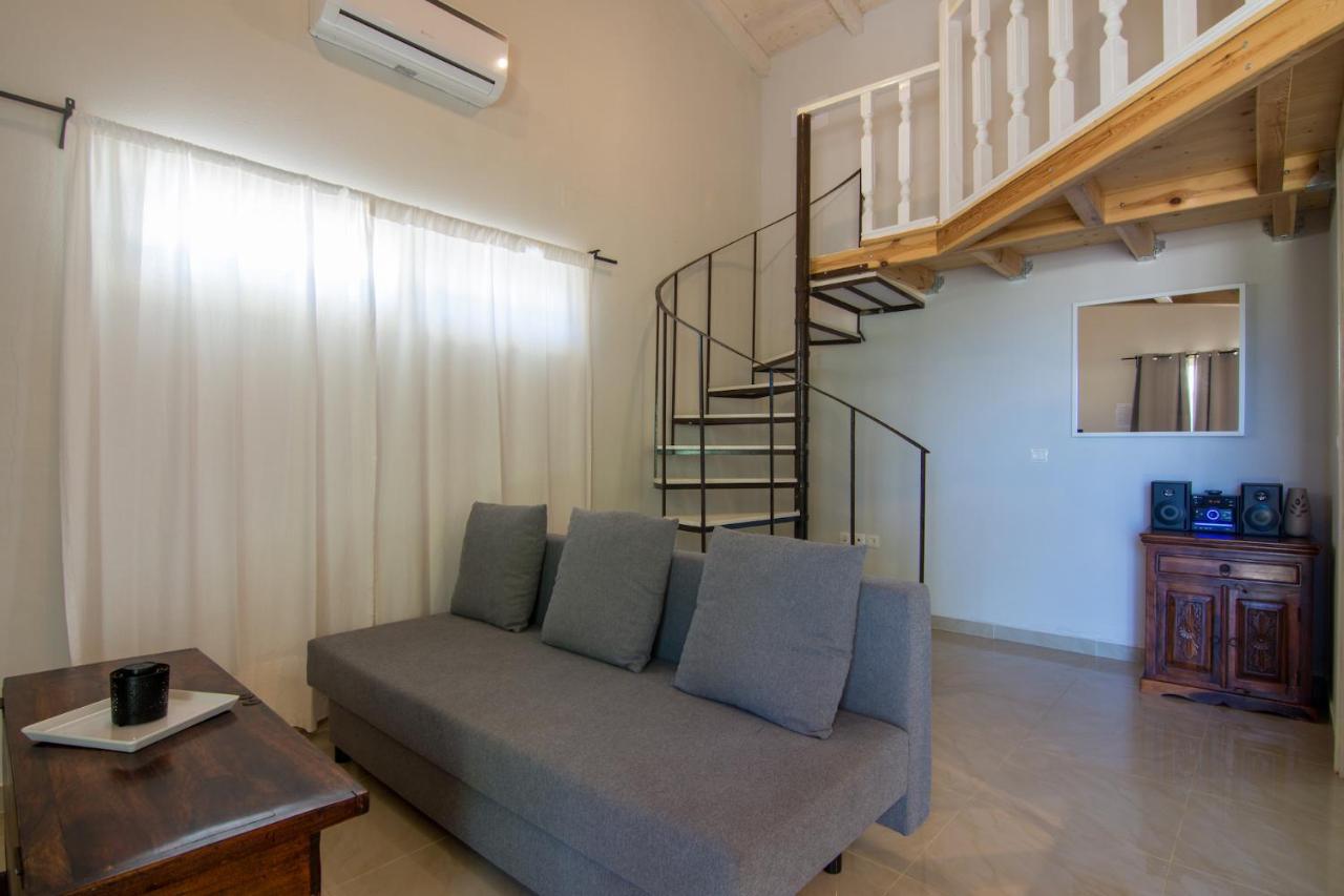 Villa Elaia Suites & Apartments No.7 Гайос Екстериор снимка