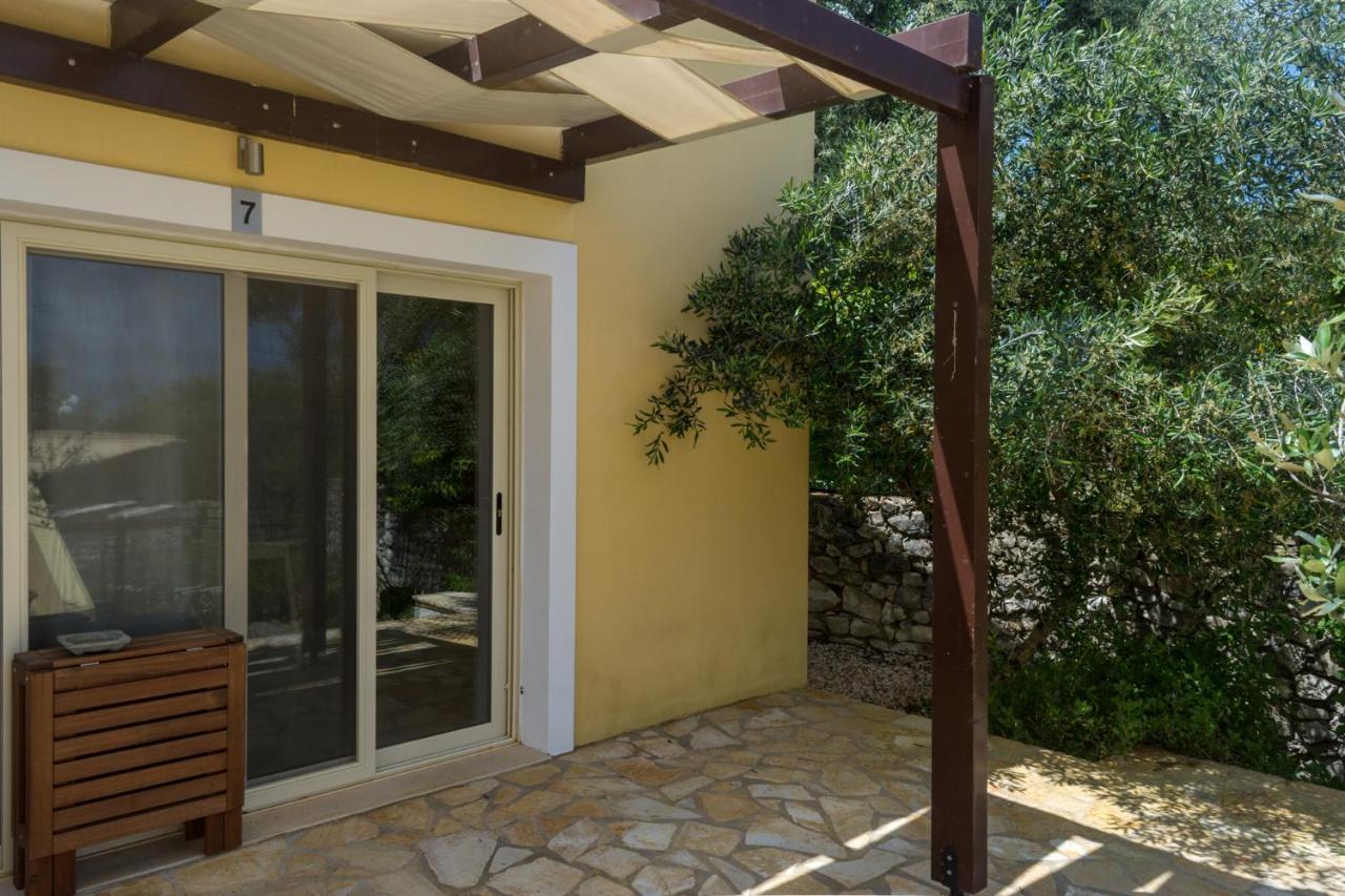 Villa Elaia Suites & Apartments No.7 Гайос Екстериор снимка