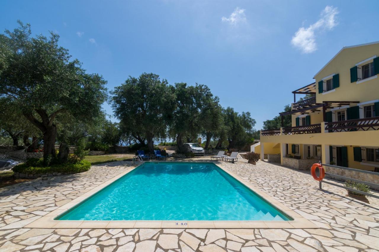 Villa Elaia Suites & Apartments No.7 Гайос Екстериор снимка