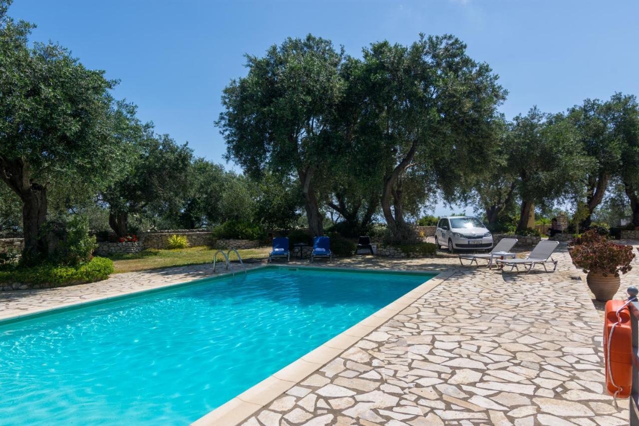 Villa Elaia Suites & Apartments No.7 Гайос Екстериор снимка