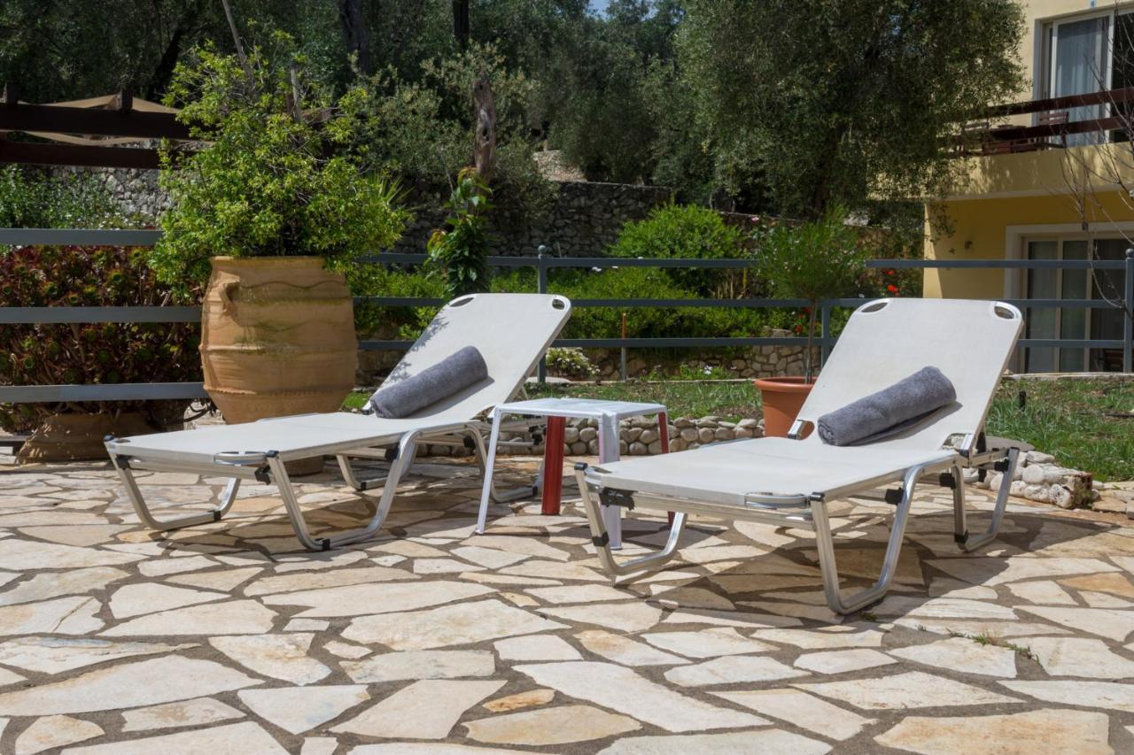 Villa Elaia Suites & Apartments No.7 Гайос Екстериор снимка